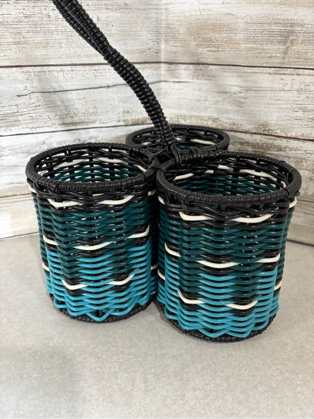Plastic woven 3-container cutlery organizer
